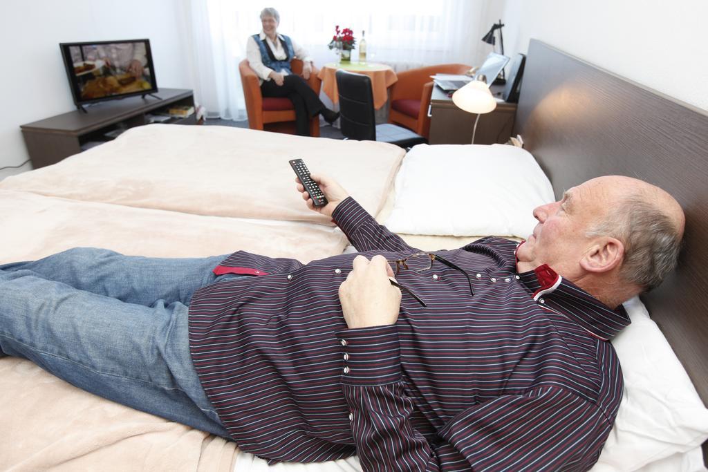 Maj Hotel Medical Wellness Piest'any Zimmer foto